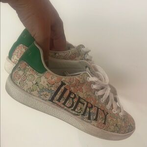 Liberty Floral Low-Top Sneakers in Green and Pink 38